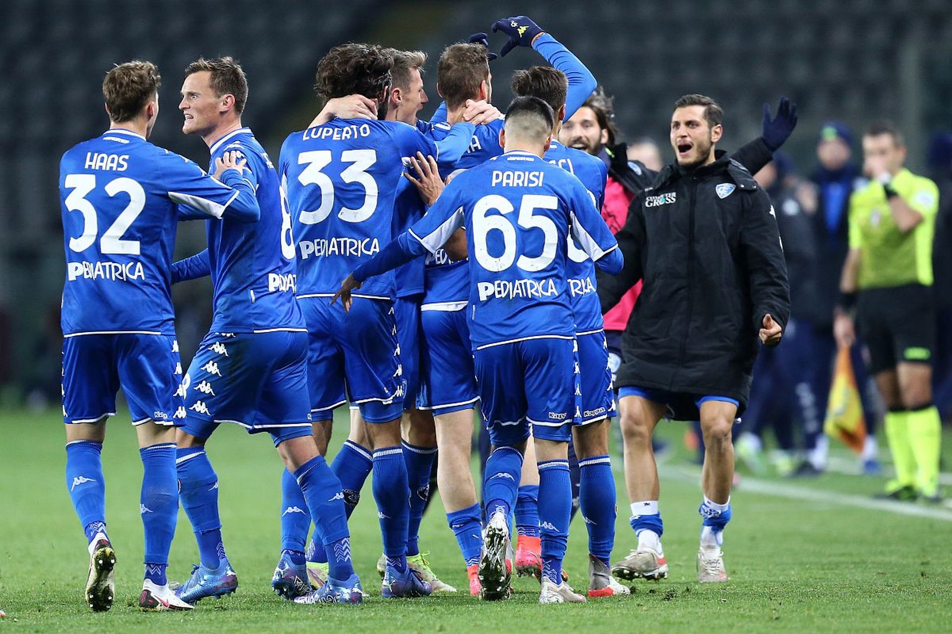 包机行动 包机行动