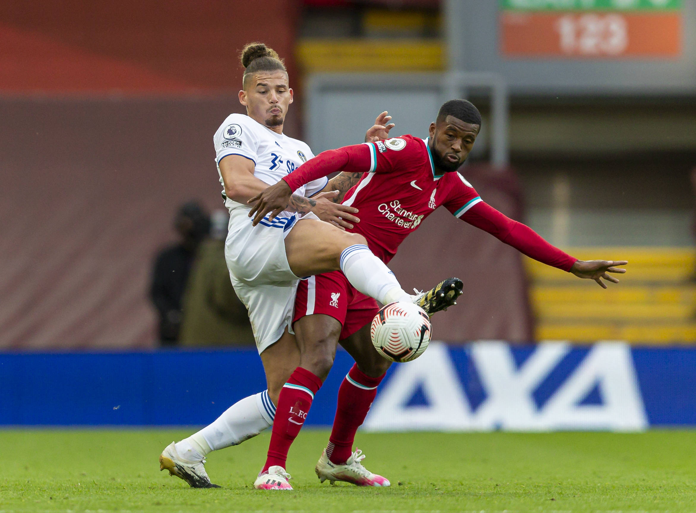 高开低走 高开低走